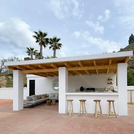 펜션 Renovated With Panoramic Views In *